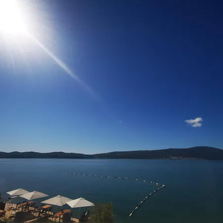Seafront Apartments Tivat Exterior foto