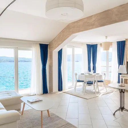 Seafront Apartments Tivat Exterior foto