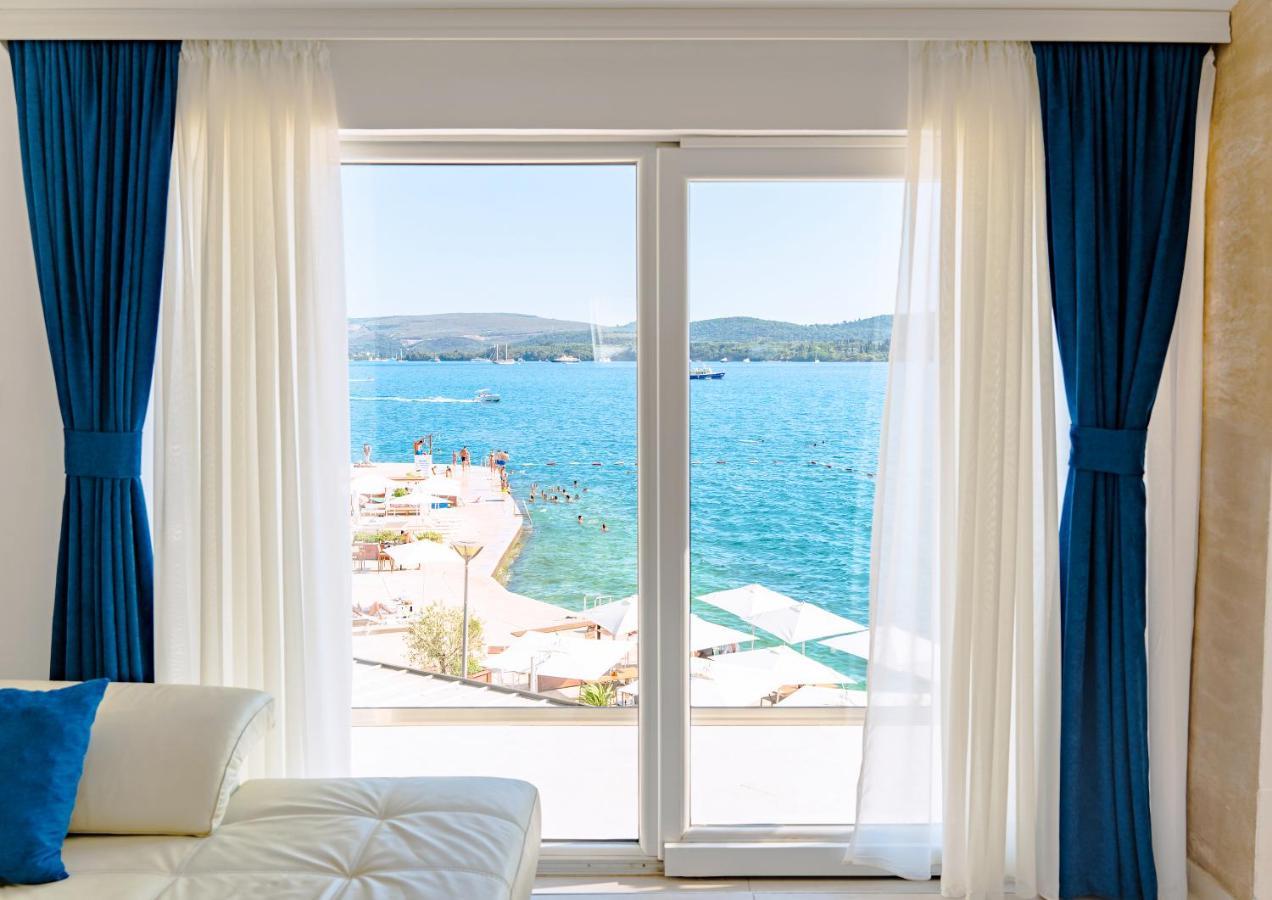 Seafront Apartment Tivat